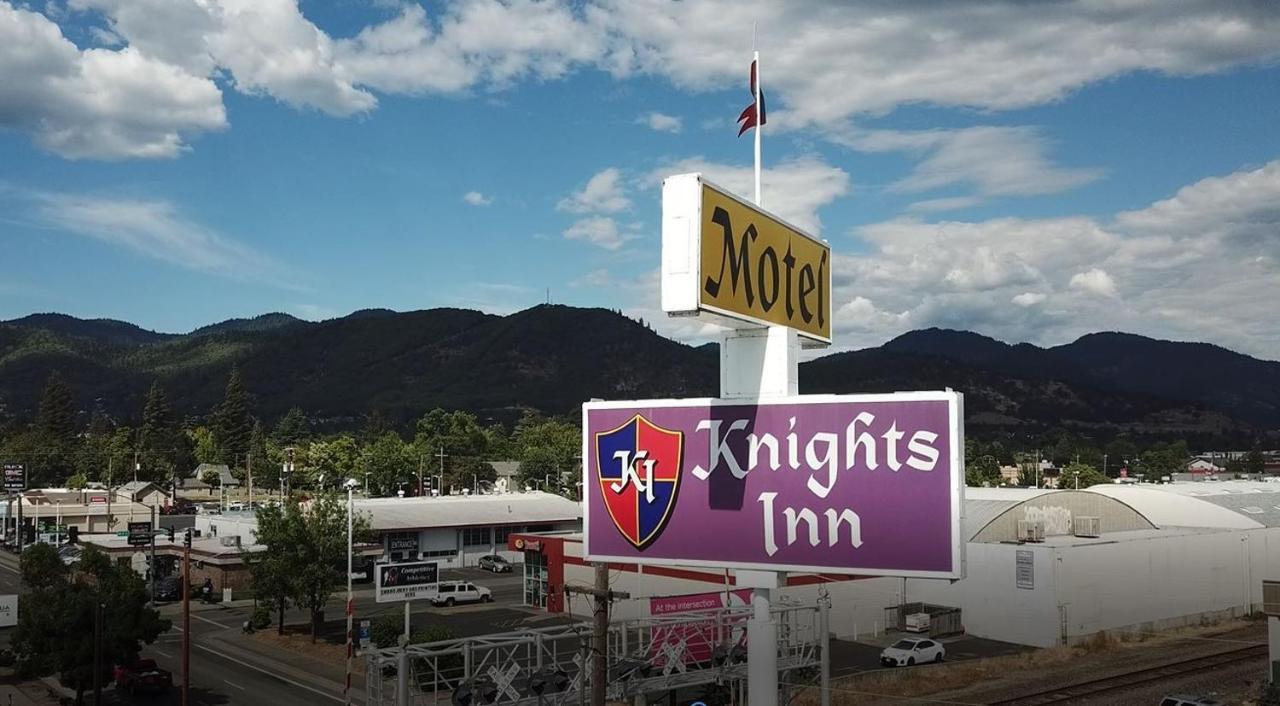 Knights Inn Motel Grants Pass Εξωτερικό φωτογραφία